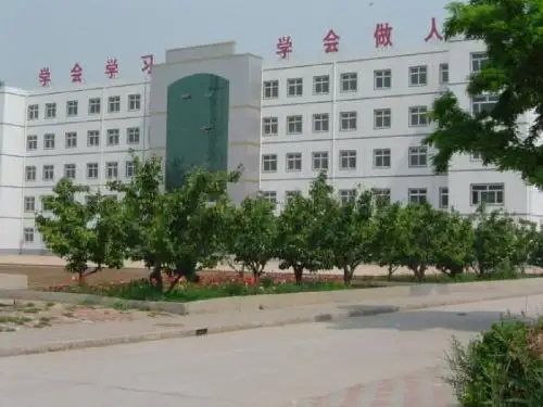 高中作文_让美丽流淌笔尖
