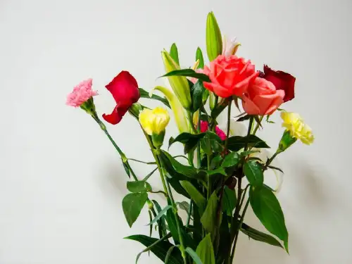 7.纸雕花卉